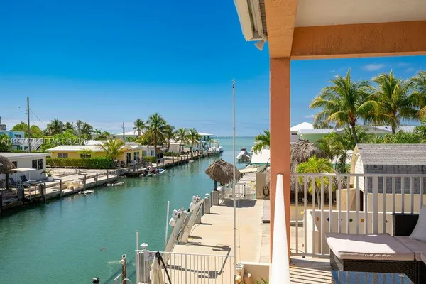 $1,299,900 | 11284 3rd Avenue Ocean, Marathon, FL 33050