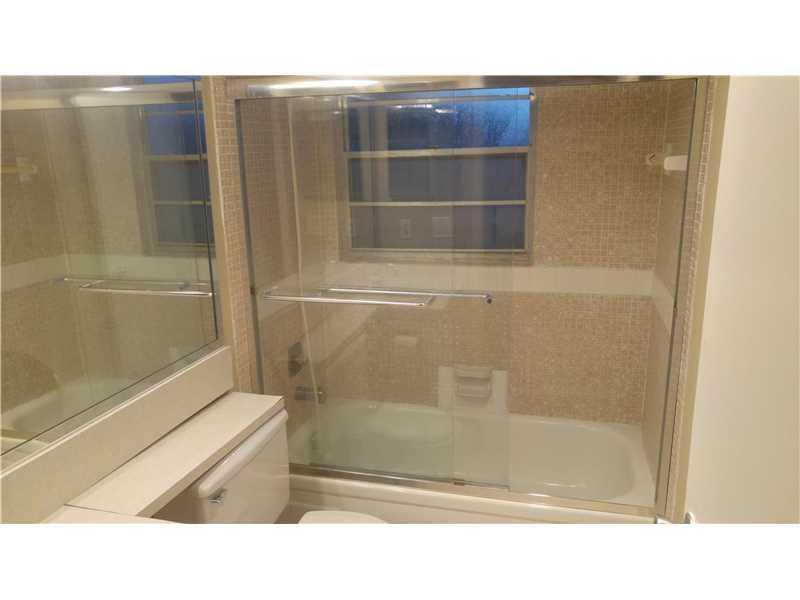 383 Fanshaw J, Unit 383 Boca Raton, FL 33434 - Photo 13 of 16 B1