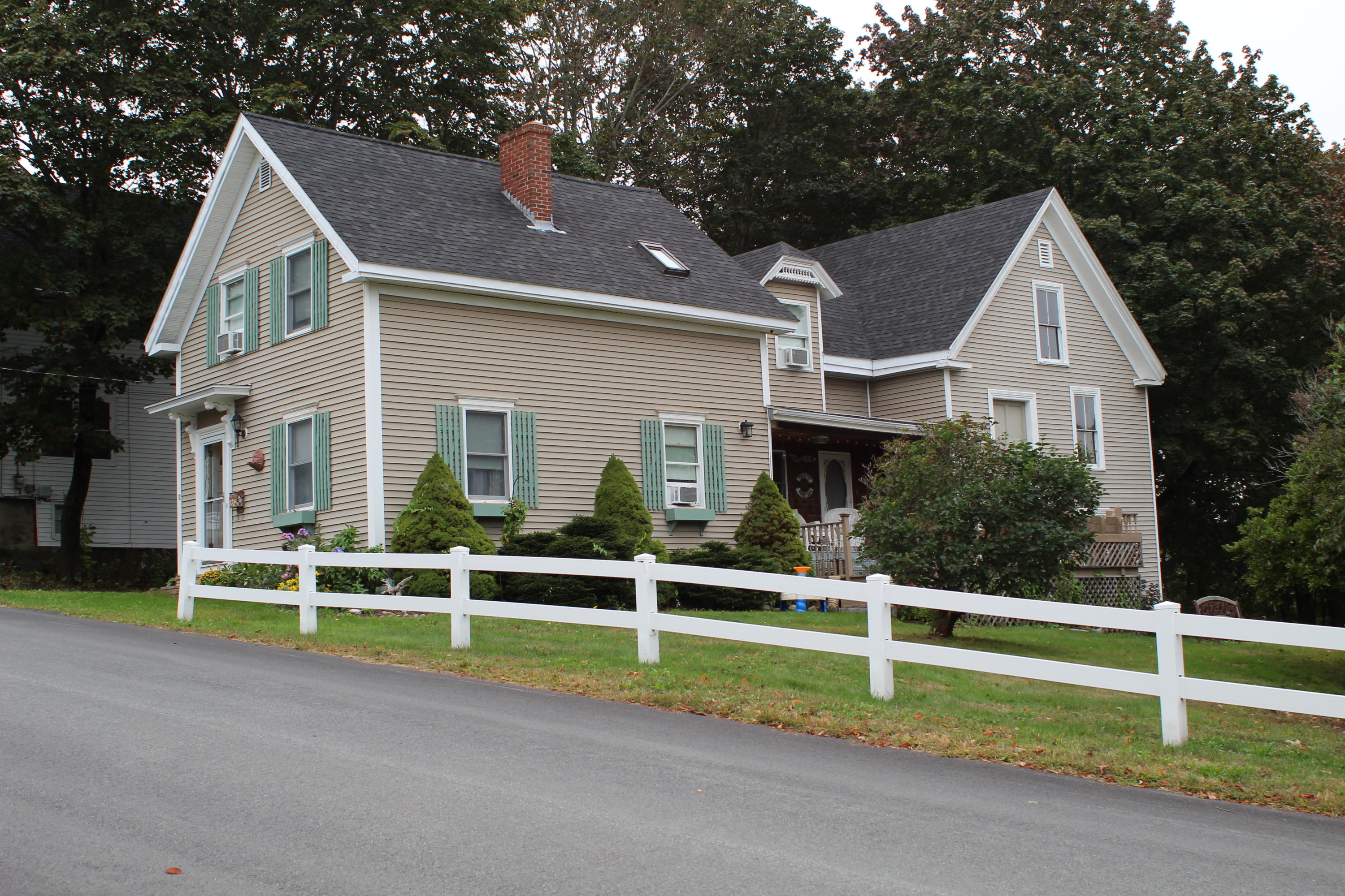 13 Thomas Hill Road Bangor, ME 04401 - Photo 1 of 51 IMG_0350