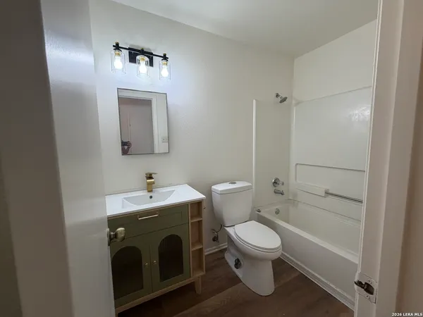 $1,700 | 7643 Chatsworth, San Antonio, TX 78250