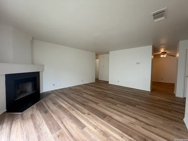 $1,700 | 7643 Chatsworth, San Antonio, TX 78250