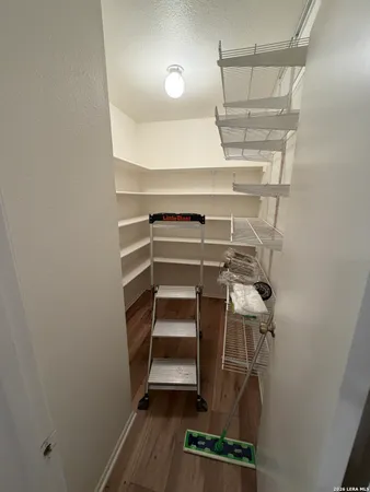 $1,700 | 7643 Chatsworth, San Antonio, TX 78250