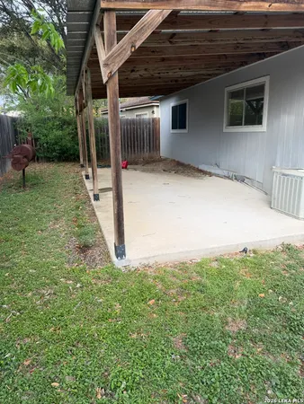 $1,700 | 7643 Chatsworth, San Antonio, TX 78250