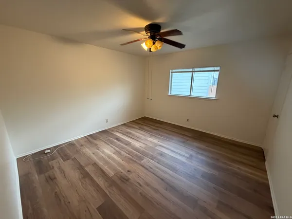 $1,700 | 7643 Chatsworth, San Antonio, TX 78250