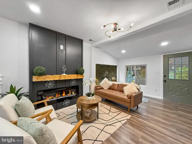 $499,000 | 3806 Oliver Street, Hyattsville, MD 20782