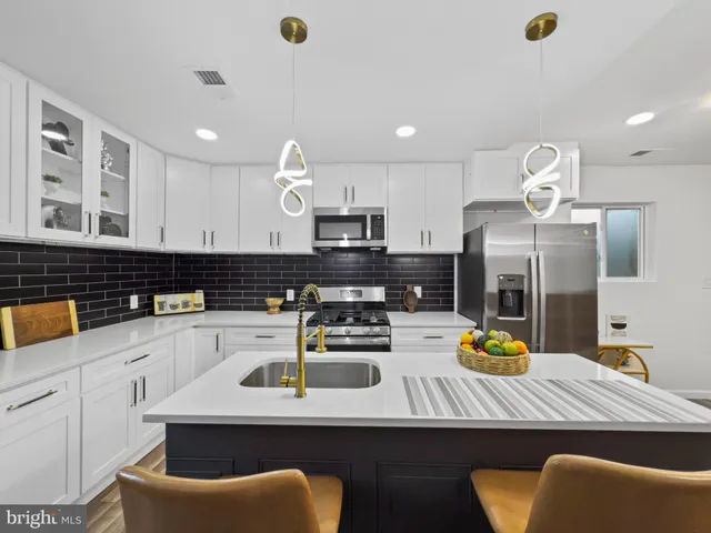 $499,000 | 3806 Oliver Street, Hyattsville, MD 20782