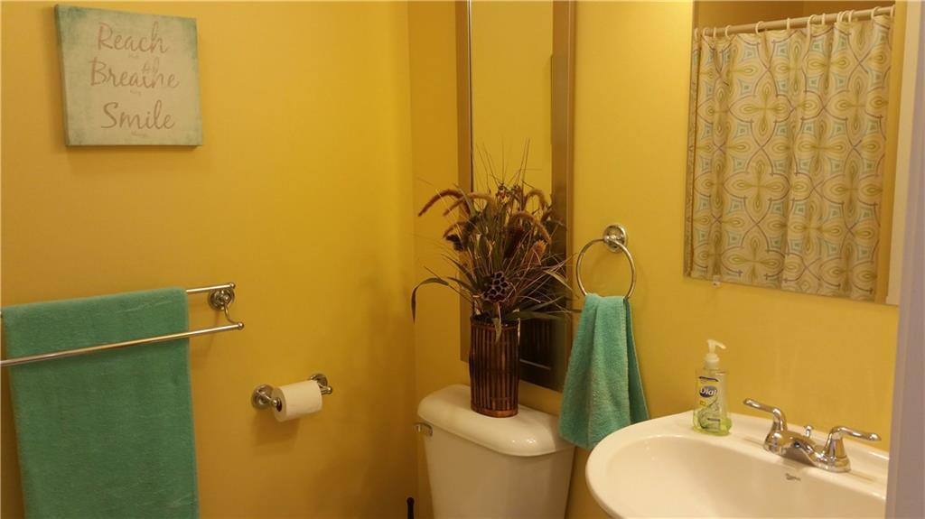 31 Ross Road Kennebunk, ME 04043 - Photo 8 of 15 Photo