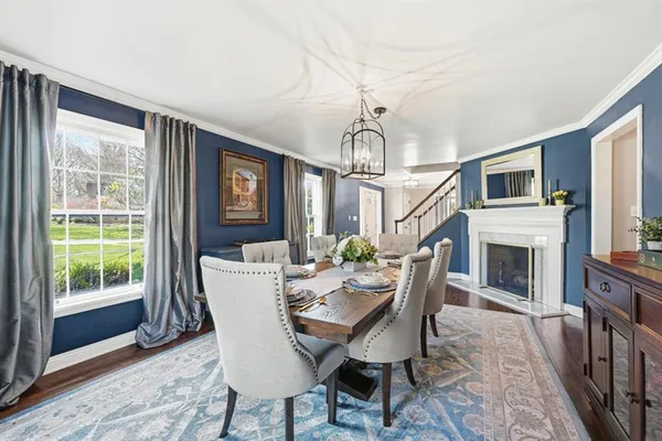 $925,000 | 1055 Wade Lane, Oakmont, PA 15139