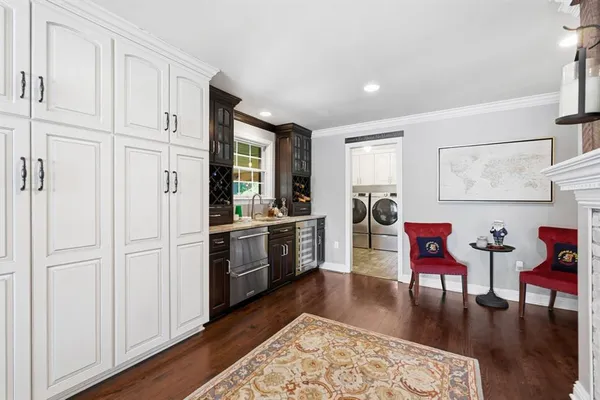 $925,000 | 1055 Wade Lane, Oakmont, PA 15139