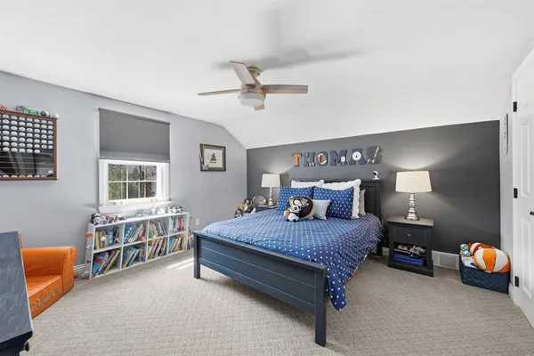 $925,000 | 1055 Wade Lane, Oakmont, PA 15139