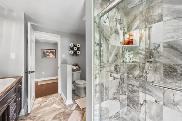 $925,000 | 1055 Wade Lane, Oakmont, PA 15139
