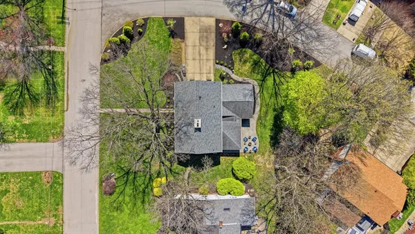 $925,000 | 1055 Wade Lane, Oakmont, PA 15139