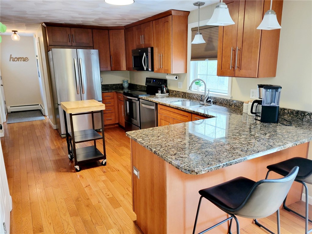 152 Alton Bradford Road Hopkinton, RI 02808 - Photo 12 of 33