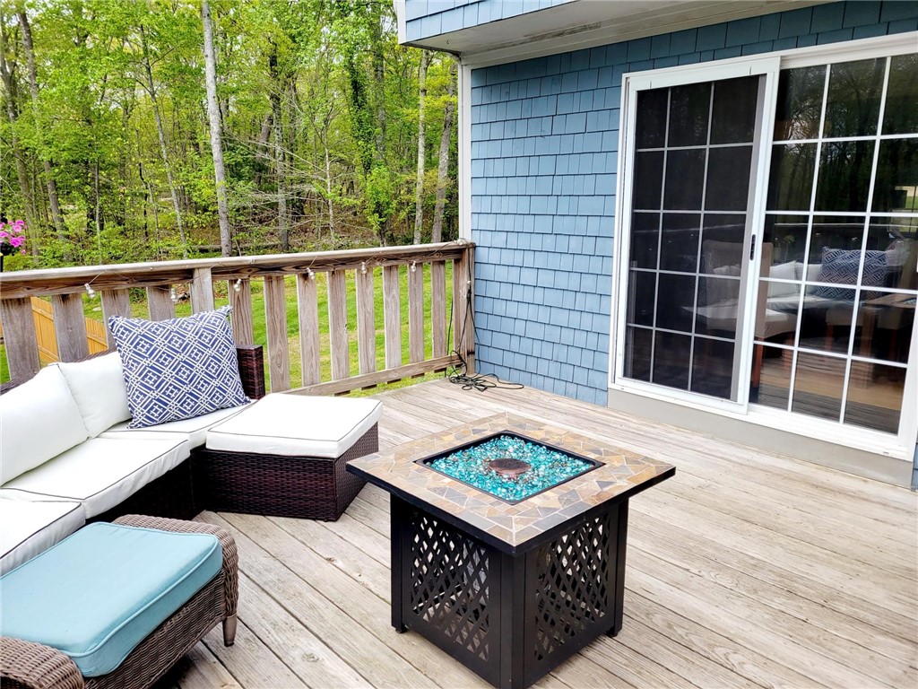 152 Alton Bradford Road Hopkinton, RI 02808 - Photo 8 of 33