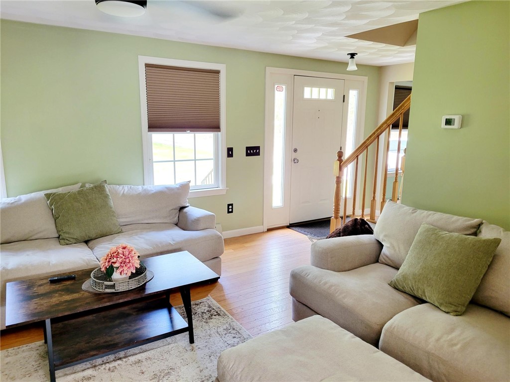 152 Alton Bradford Road Hopkinton, RI 02808 - Photo 10 of 33