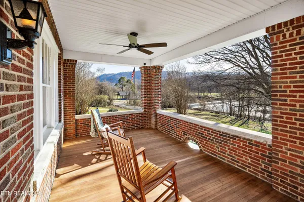 $975,000 | 4537 Old Walland Highway, Walland, TN 37886