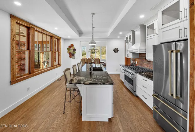 $999,000 | 4537 Old Walland Highway, Walland, TN 37886