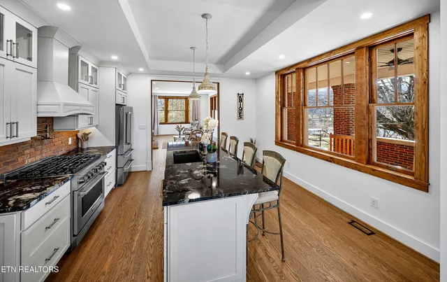 $999,000 | 4537 Old Walland Highway, Walland, TN 37886