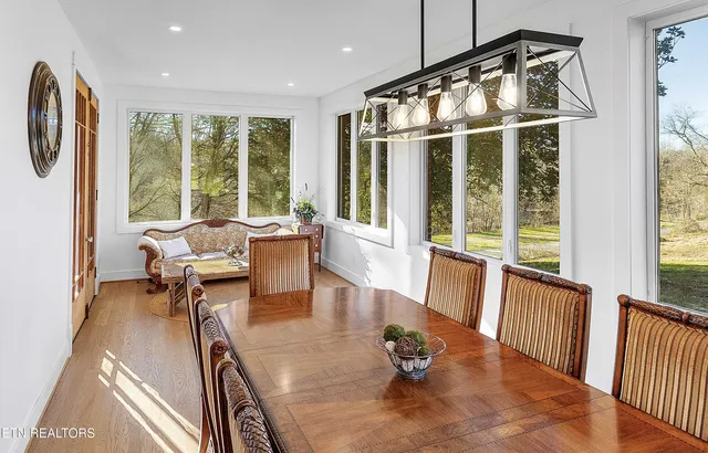 $999,000 | 4537 Old Walland Highway, Walland, TN 37886