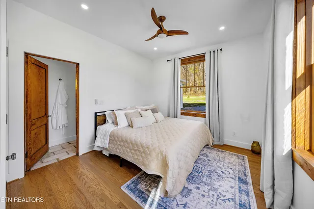 $999,000 | 4537 Old Walland Highway, Walland, TN 37886