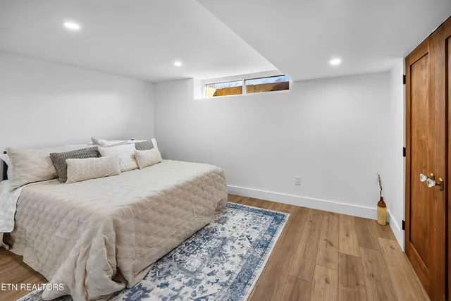 $999,000 | 4537 Old Walland Highway, Walland, TN 37886