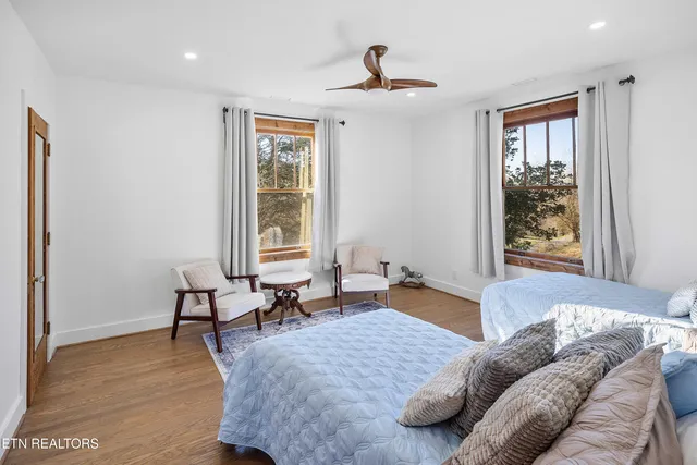 $999,000 | 4537 Old Walland Highway, Walland, TN 37886