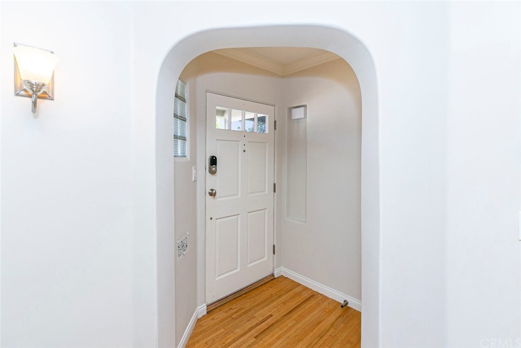 690 Arden Avenue Glendale, CA 91202 - Photo 13 of 70