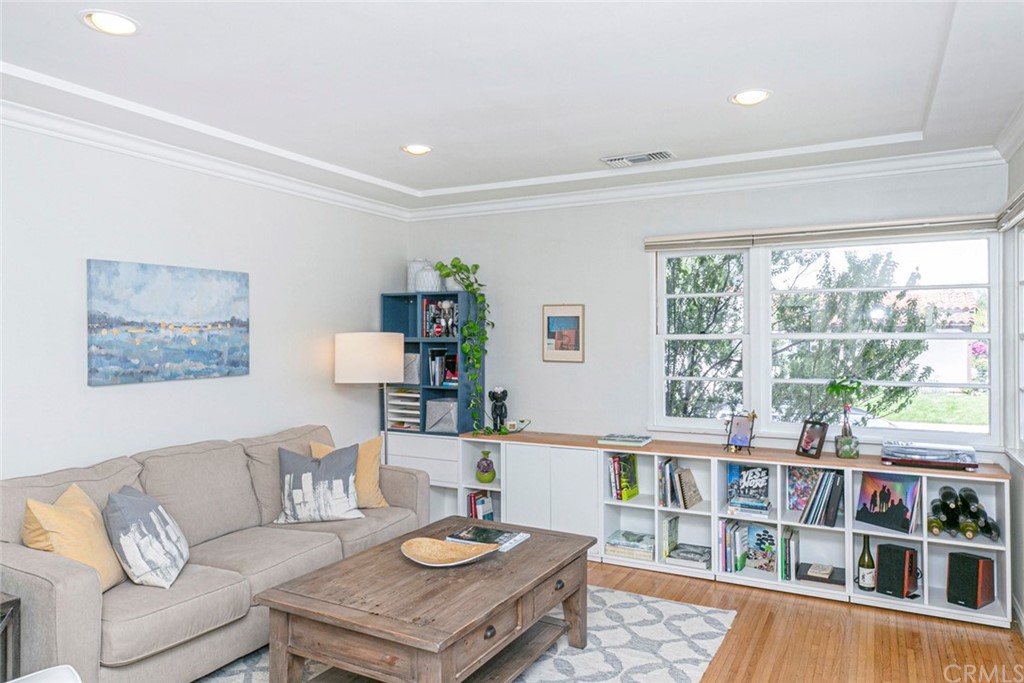 690 Arden Avenue Glendale, CA 91202 - Photo 18 of 70 a living room with furniture and a window
