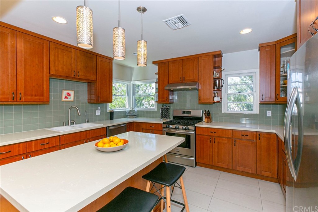 690 Arden Avenue Glendale, CA 91202 - Photo 27 of 70