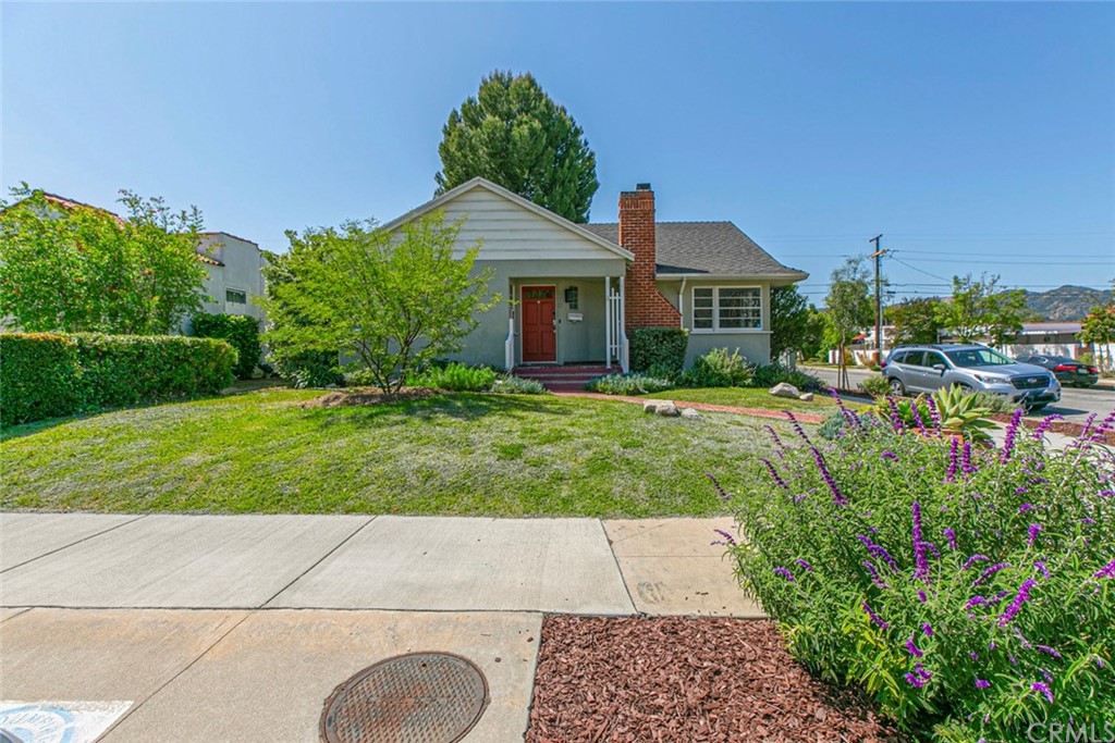 690 Arden Avenue Glendale, CA 91202 - Photo 3 of 70