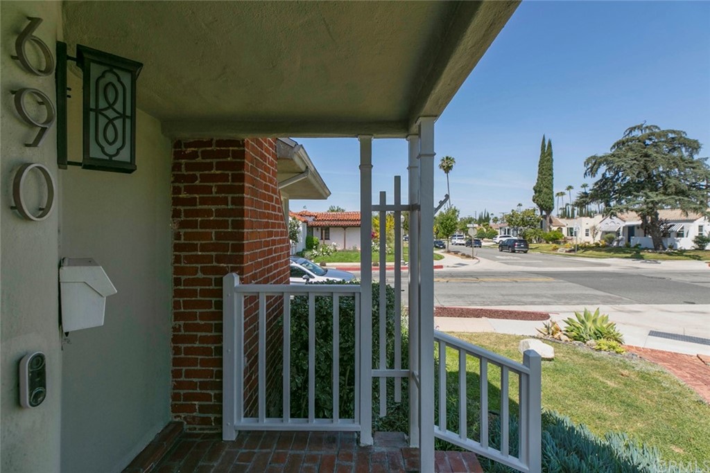 690 Arden Avenue Glendale, CA 91202 - Photo 10 of 70