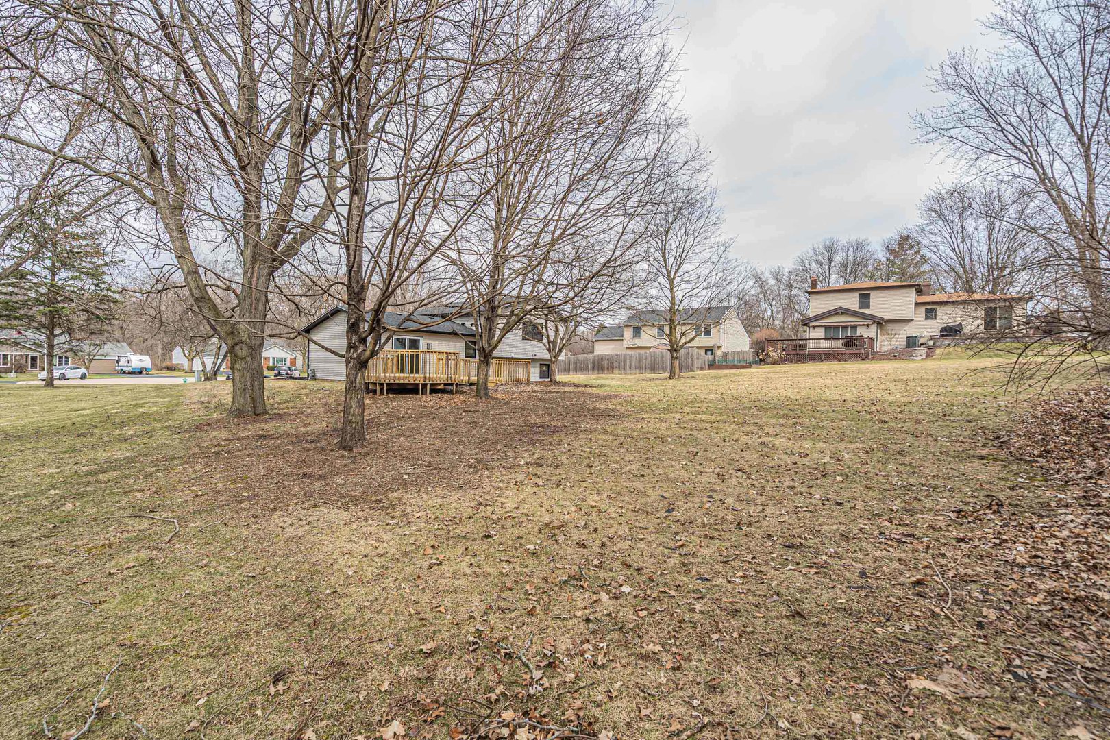 410 Kickapoo Avenue Batavia, IL 60510 - Photo 23 of 25 a view of yard with trees