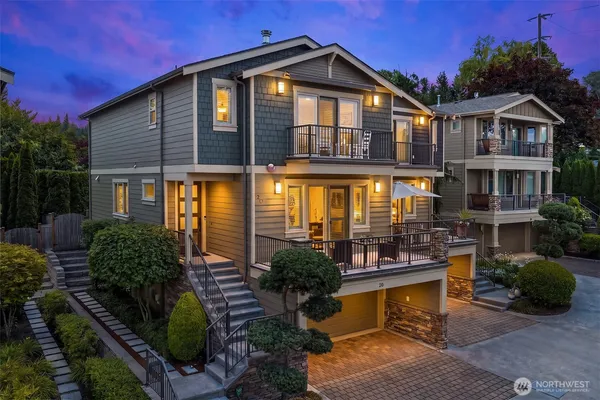$1,848,000 | 20 6th Street, Kirkland, WA 98033