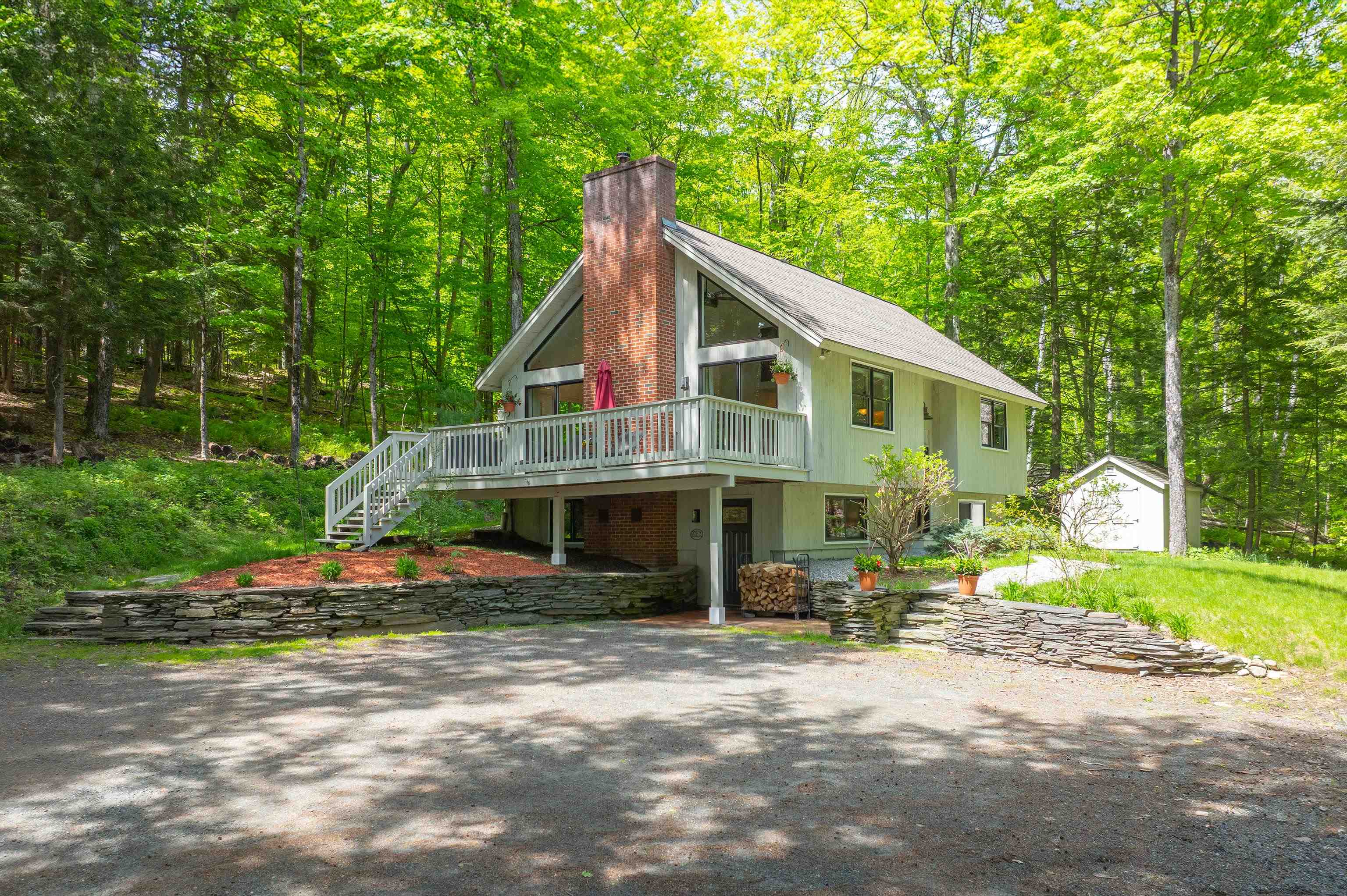 1196 Marsh Family Road, Unit 7176 Hartford, VT 05059 - Photo 6 of 49
