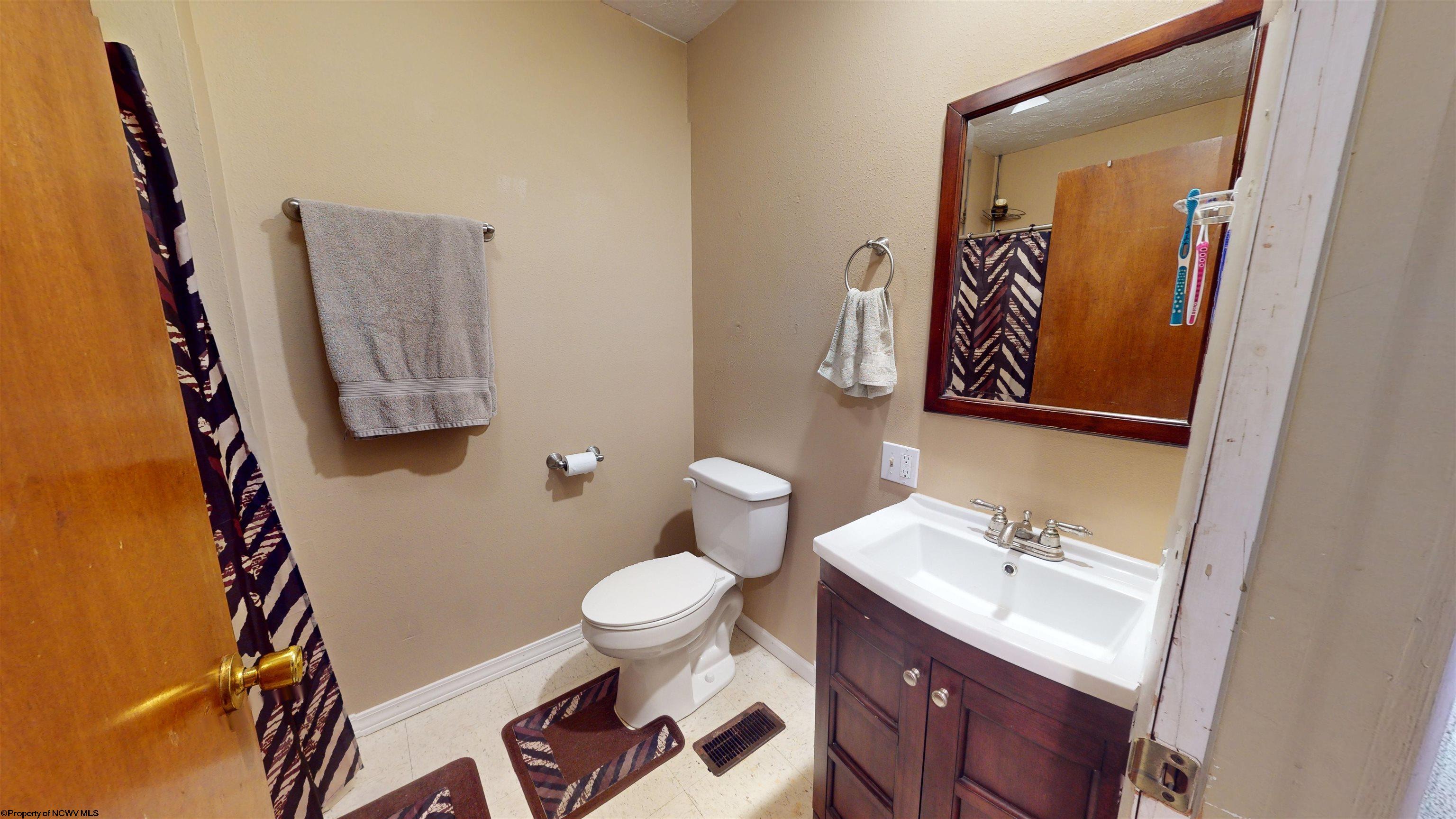 1187 Bunner Ridge Road Fairmont, WV 26554 - Photo 36 of 50 Gallery Image 36