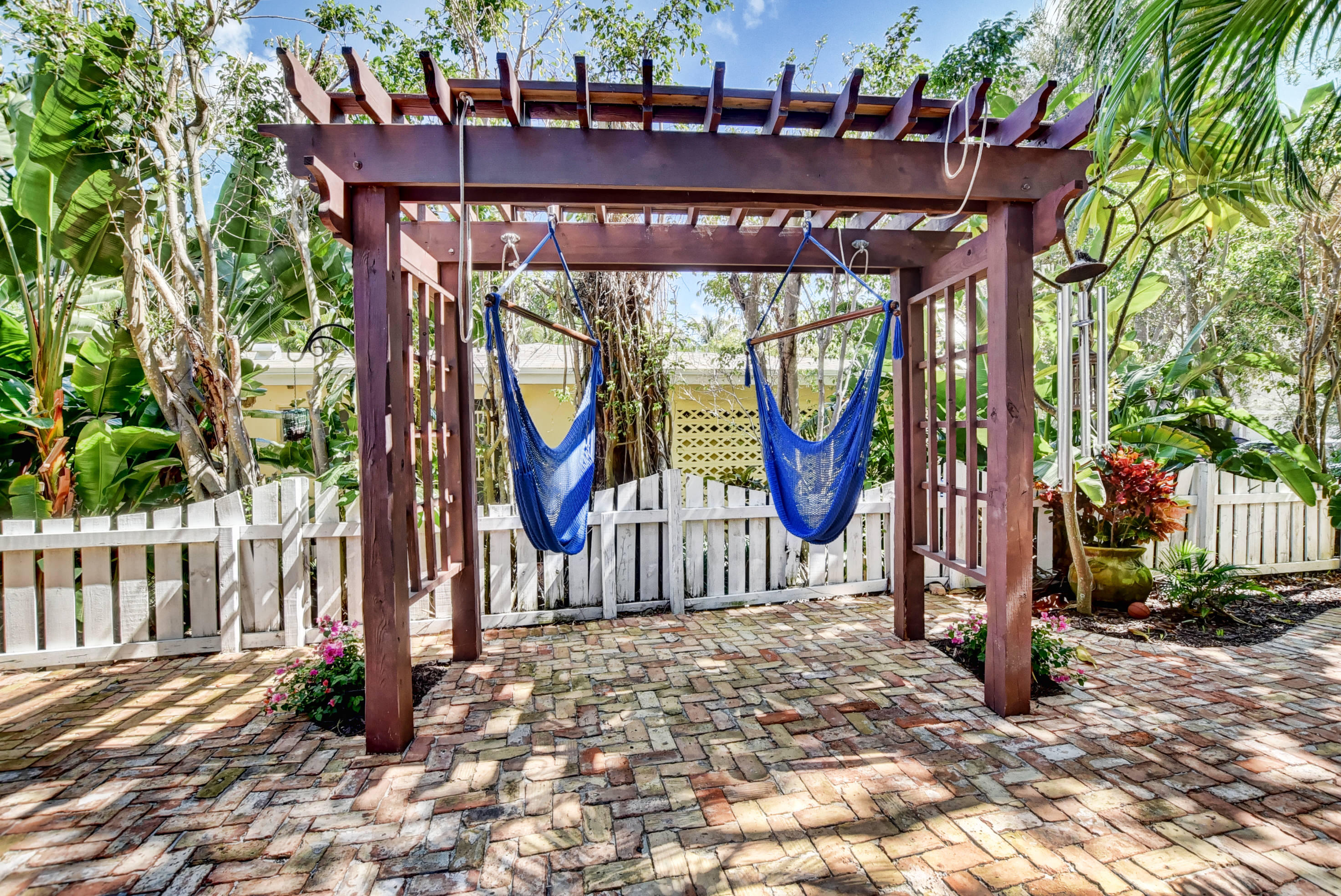 375 East Boca Raton Road Boca Raton, FL 33432 - Photo 38 of 43 a view of outdoor space with wooden deck and furniture
