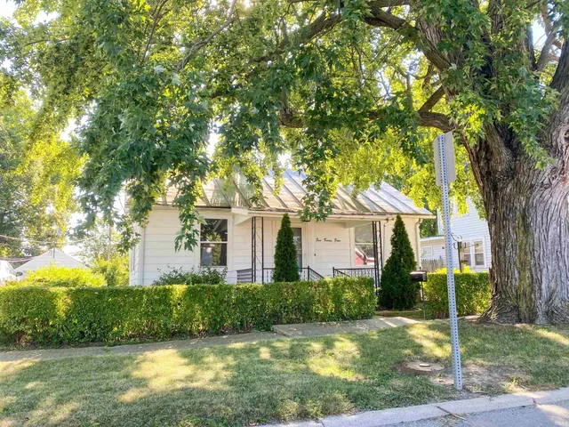 $84,900 | 524 North Oak Street, Winchester, IN 47394