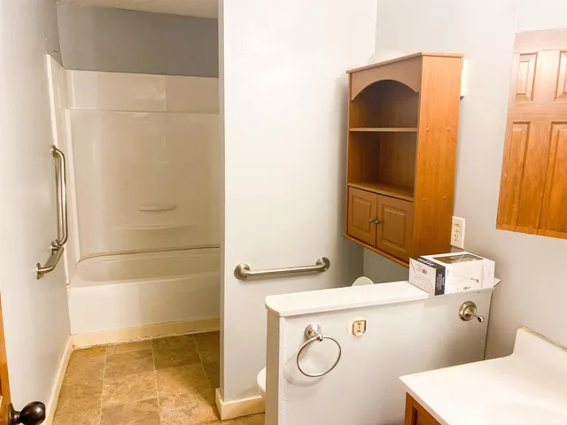 $84,900 | 524 North Oak Street, Winchester, IN 47394