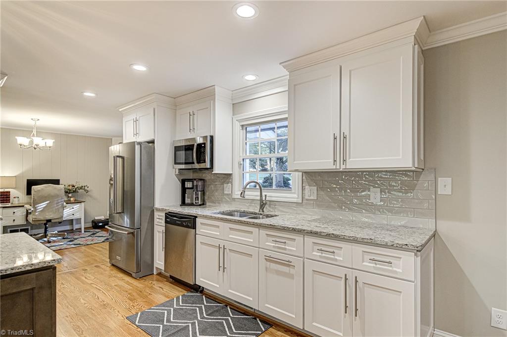 724 Chester Road Winston-Salem, NC 27104 - Photo 12 of 44 Gallery Image 12