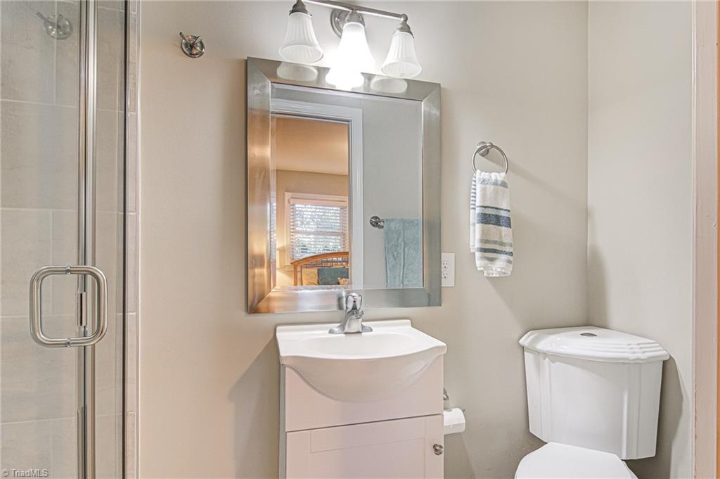 724 Chester Road Winston-Salem, NC 27104 - Photo 32 of 44 Gallery Image 32