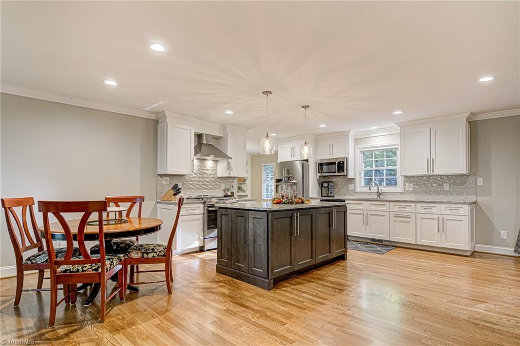 724 Chester Road Winston-Salem, NC 27104 - Photo 9 of 44 Gallery Image 9