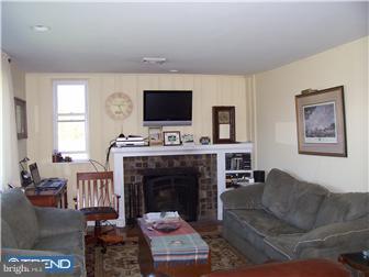 432 Cafferty Road Pipersville, PA 18947 - Photo 6 of 12 Living Room