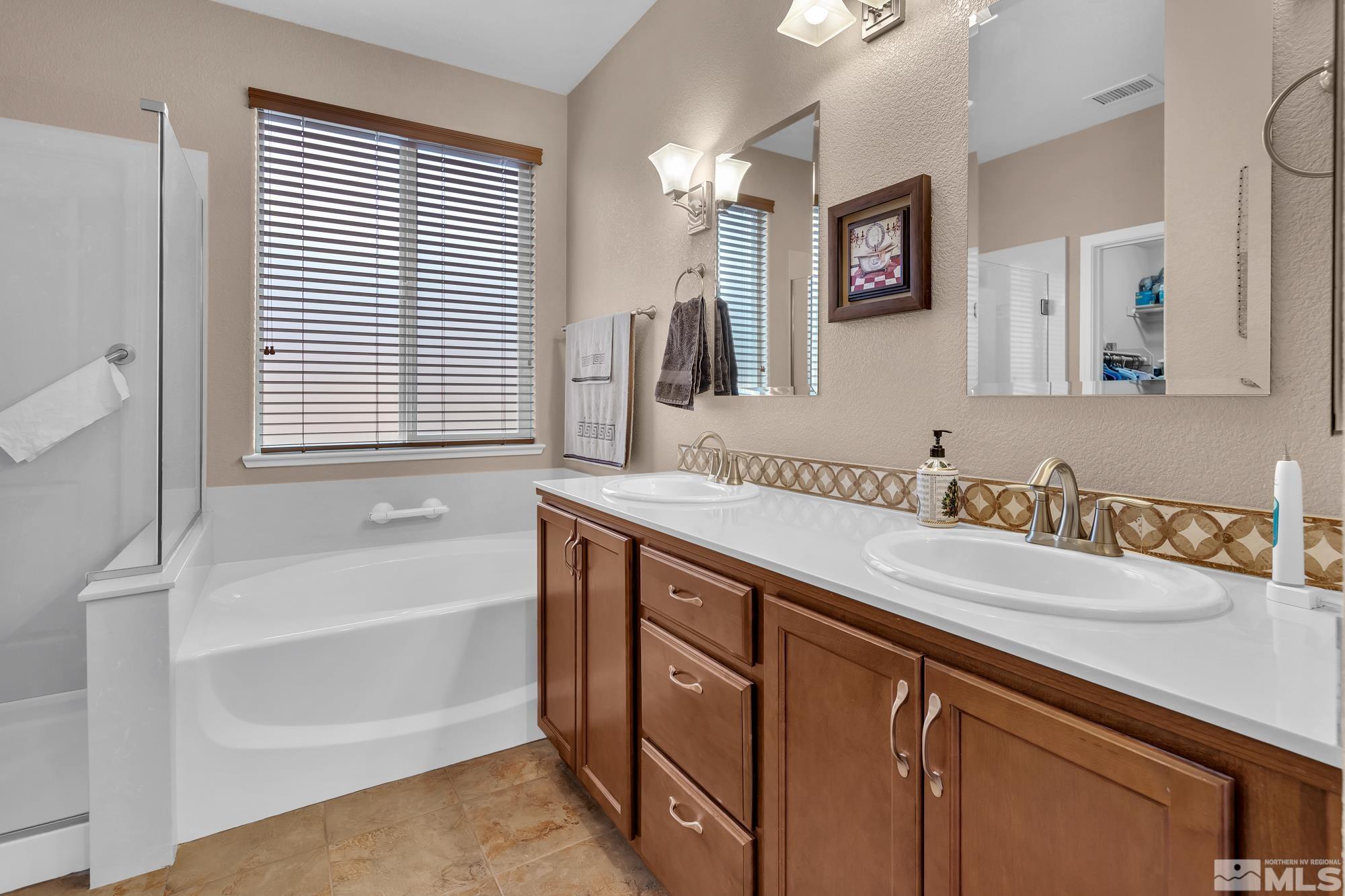 2788 Kimberlite Road Sparks, NV 89436 - Photo 25 of 35 Photo 26