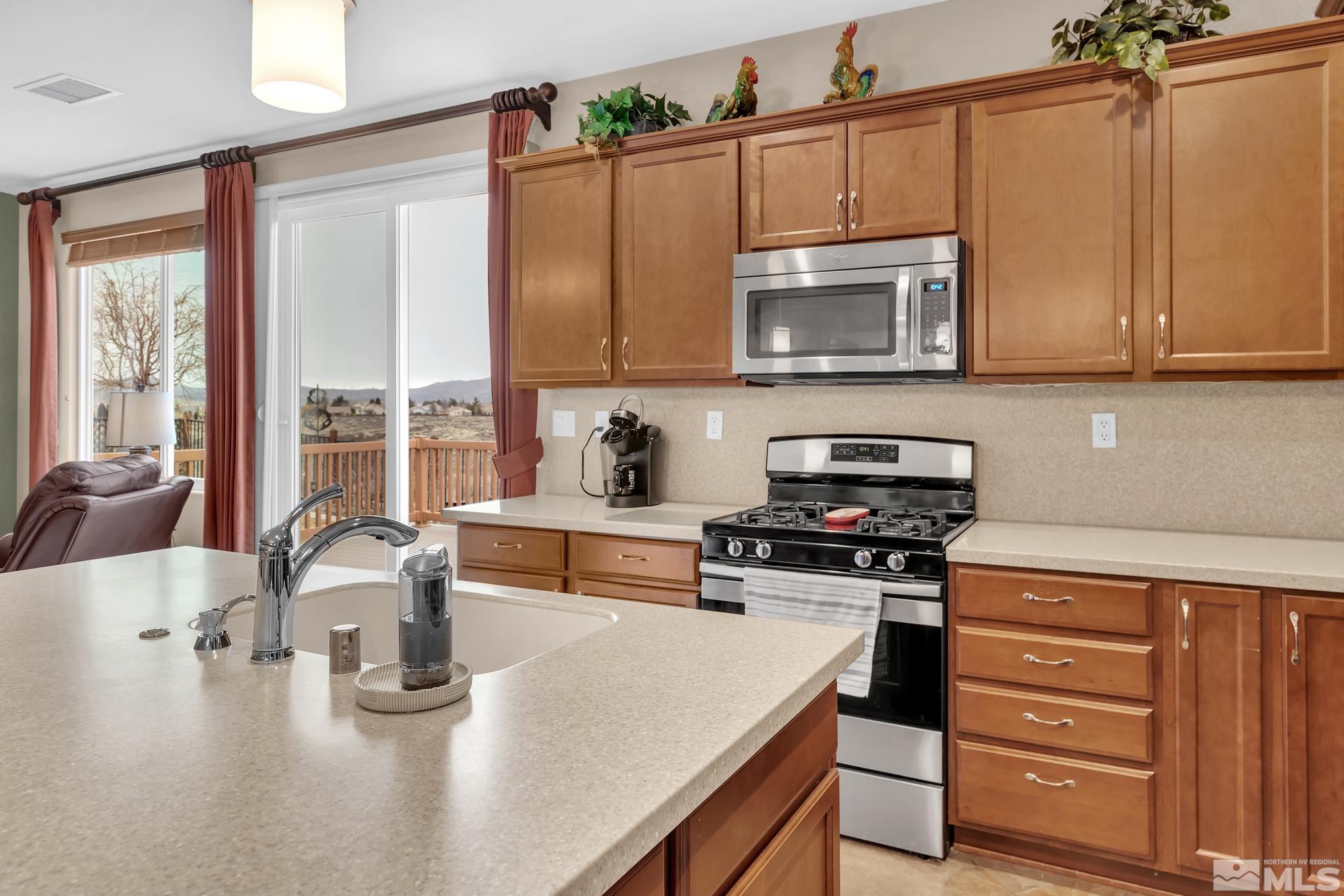 2788 Kimberlite Road Sparks, NV 89436 - Photo 8 of 35 Photo 9