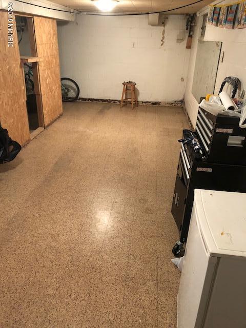 1406 Ridge Avenue Muskegon, MI 49441 - Photo 27 of 33 1406 Ridge basement