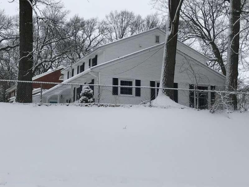 1406 Ridge Avenue Muskegon, MI 49441 - Photo 32 of 33 East side view of home