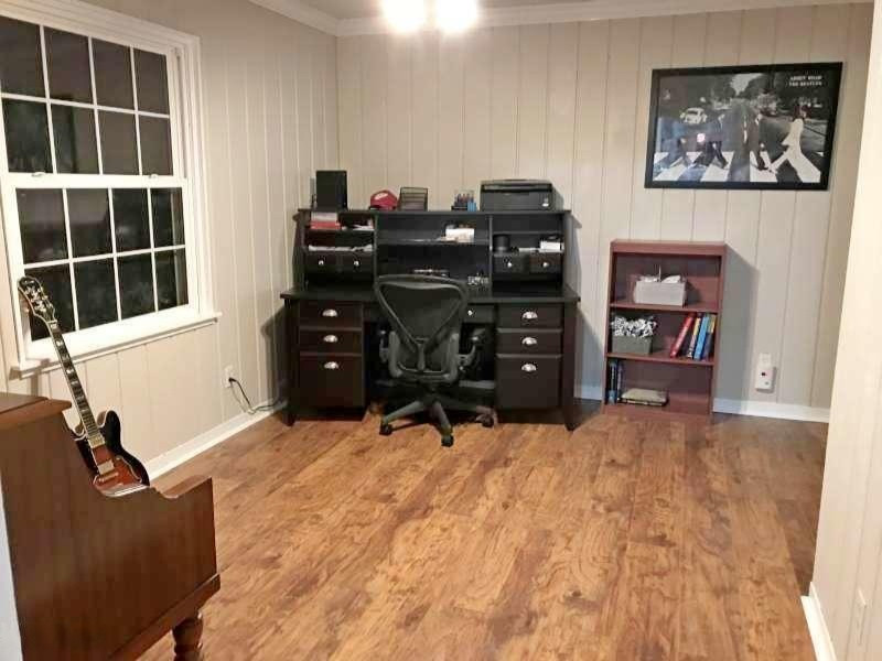 1406 Ridge Avenue Muskegon, MI 49441 - Photo 10 of 33 Den 1