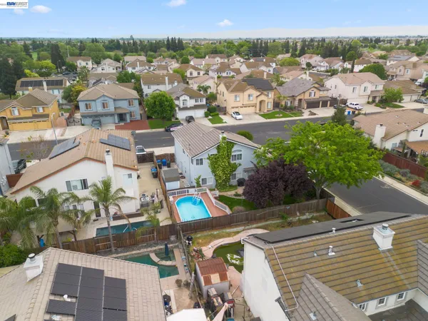 $695,000 | 763 Grafton Street, Manteca, CA 95337