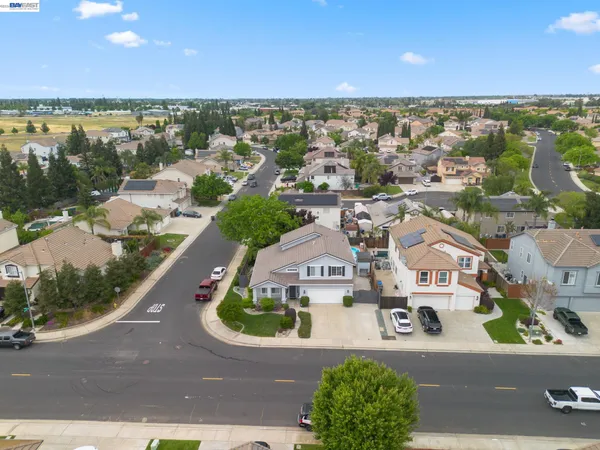 $695,000 | 763 Grafton Street, Manteca, CA 95337