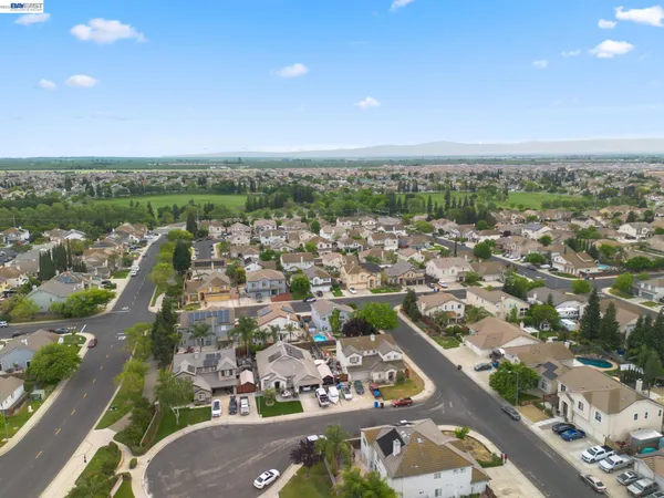 $695,000 | 763 Grafton Street, Manteca, CA 95337